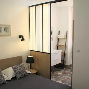 ** Hotel Riviere France