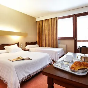 https://hotel-de-paris-bagneres-de-luchon.midi-pyreneeshotels.com