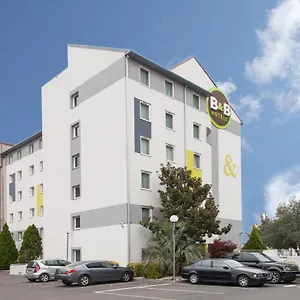 ** Hotel Orly - Nationale 7 France
